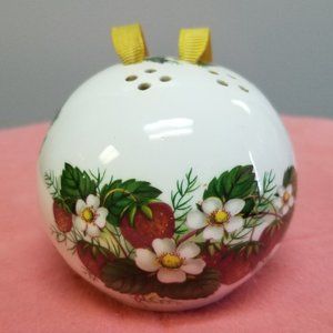 Vintage Hammersley Strawberry Ripe Potpourri Ornament Bone China England Sachet